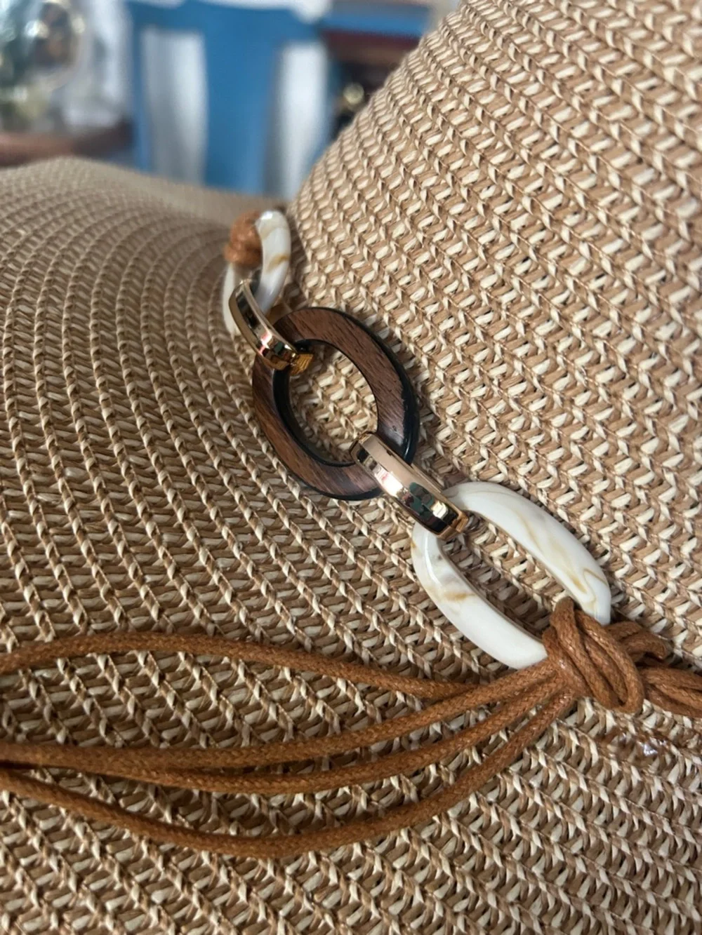 Vintage Wide Brim Straw Hat with Braided Trim - Picture 3 of 8